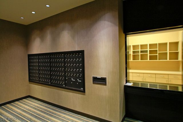 2600 West Harmon Avenue 9015, Las Vegas, NV 89158