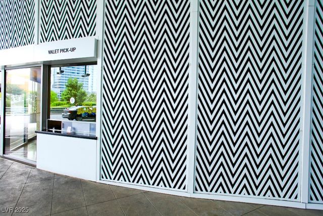 2600 West Harmon Avenue 9015, Las Vegas, NV 89158