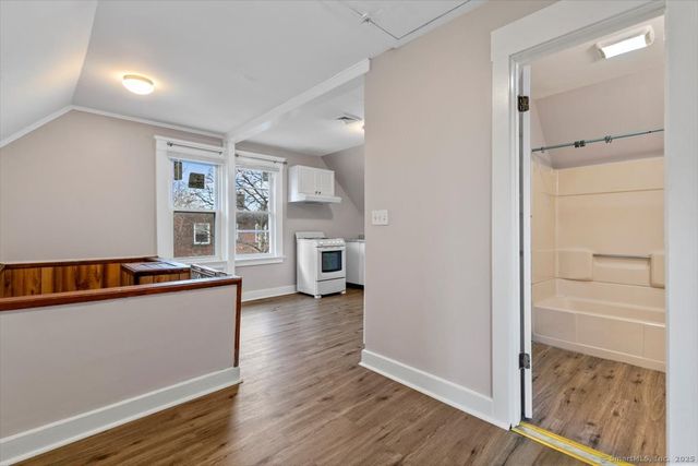 110 Hobart Street 3, New Haven, CT 06511