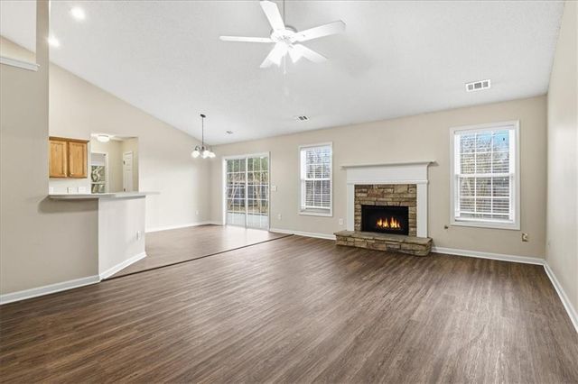 821 Beranda Circle, Douglasville, GA 30134