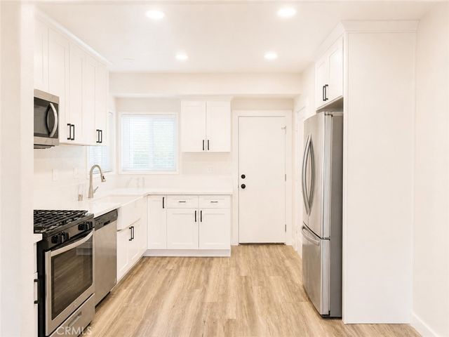 1260 N Grove Avenue, Upland, CA 91786