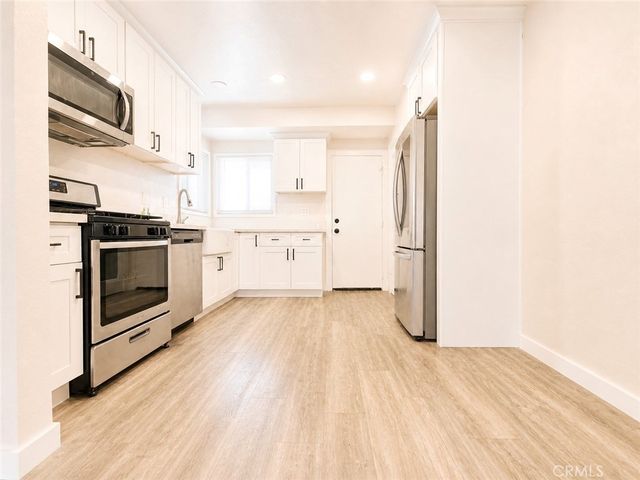 1260 N Grove Avenue, Upland, CA 91786