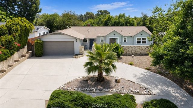 1260 N Grove Avenue, Upland, CA 91786