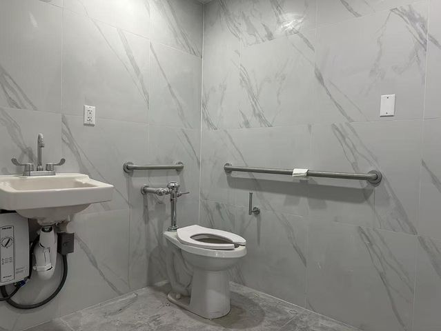 13680 41 Avenue 1B, Flushing, NY 11355