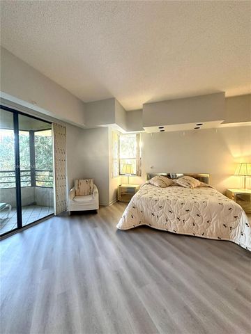 7472 La Paz Blvd 301, Boca Raton, FL 33433