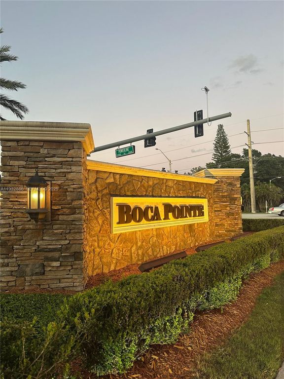 7472 La Paz Blvd 301, Boca Raton, FL 33433