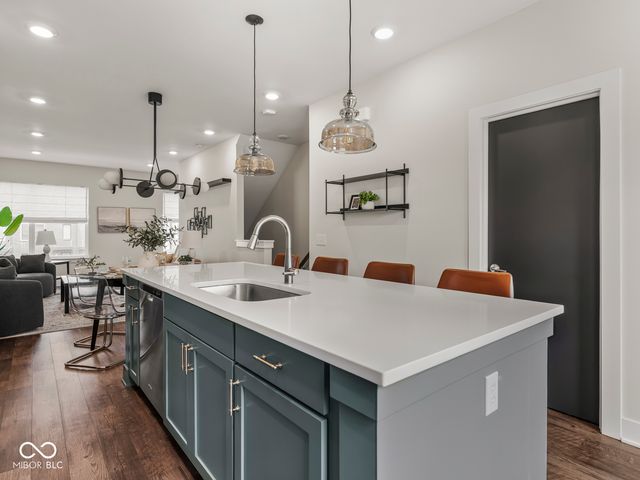 1533 Tannery Way, Indianapolis, IN 46202