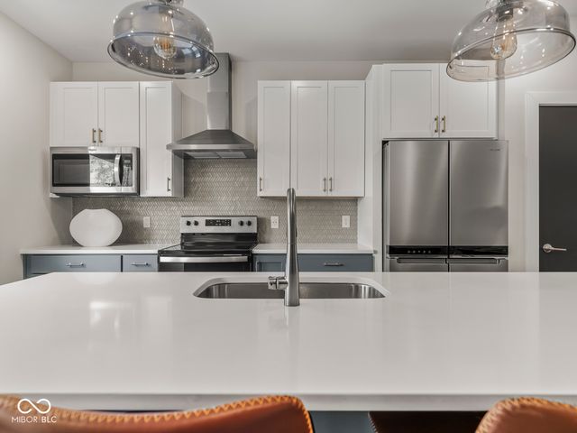 1533 Tannery Way, Indianapolis, IN 46202
