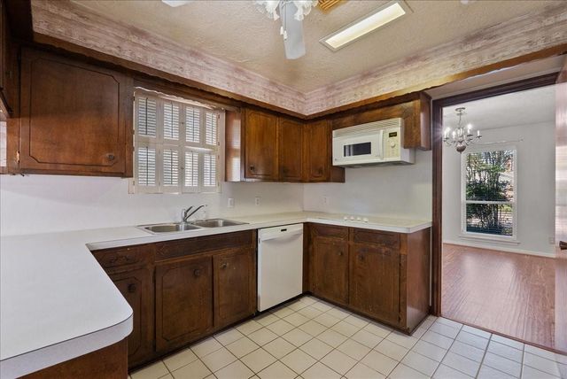 1526 Neptune Lane, Houston, TX 77062