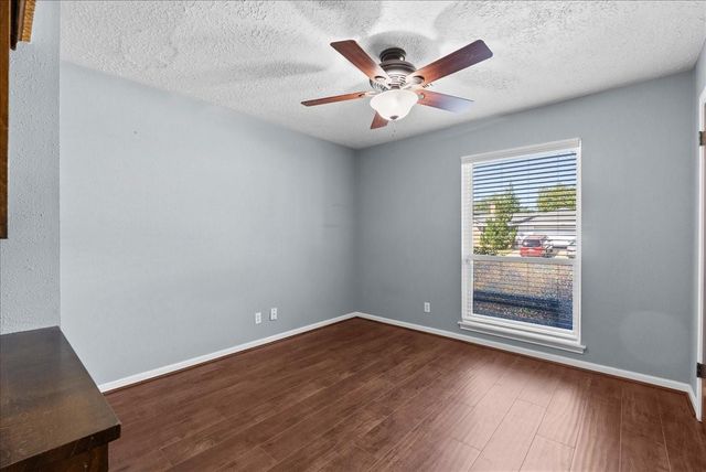 1526 Neptune Lane, Houston, TX 77062