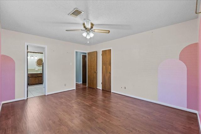 1526 Neptune Lane, Houston, TX 77062