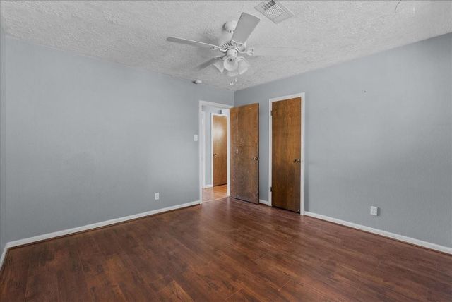 1526 Neptune Lane, Houston, TX 77062