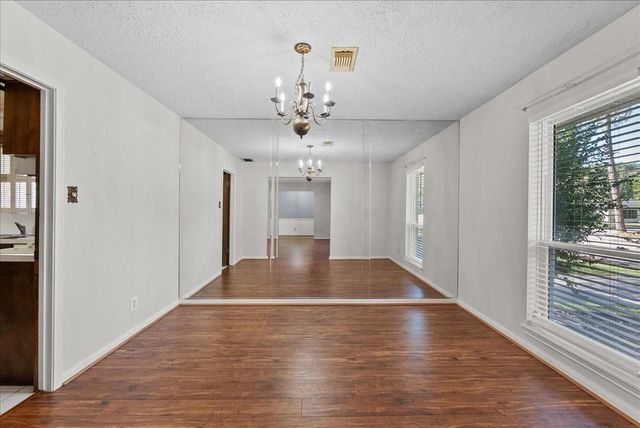 1526 Neptune Lane, Houston, TX 77062