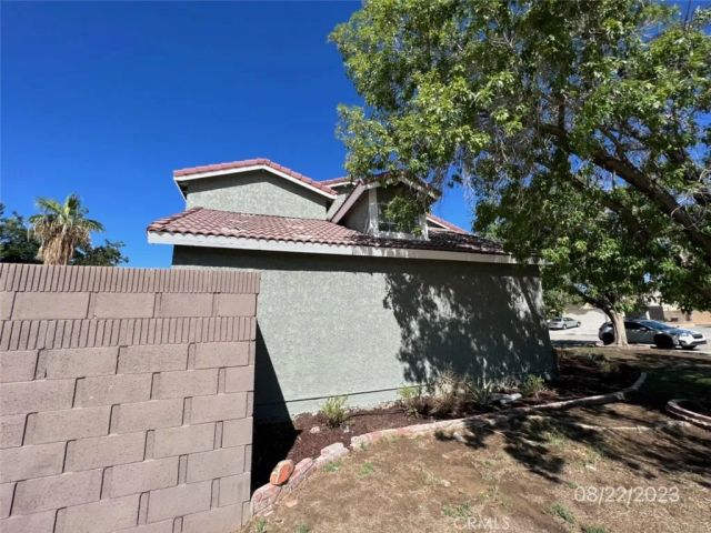 660 E Avenue J10, Lancaster, CA 93535