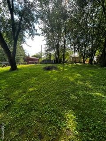 39751 Sylvia Street, Harrison Twp, MI 48045