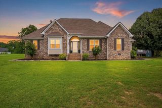 301 Dogwood Lane, Fort Oglethorpe, GA 30742