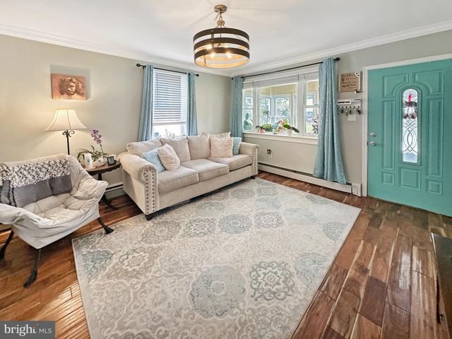 8414 BEDFORD RD, Pasadena, MD 21122