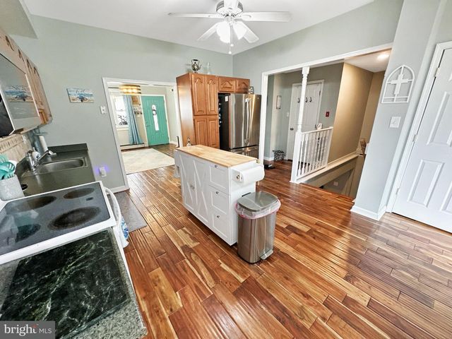 8414 BEDFORD RD, Pasadena, MD 21122