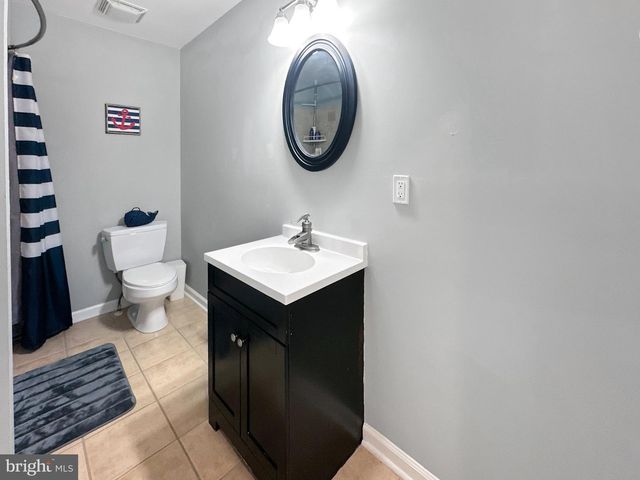 8414 BEDFORD RD, Pasadena, MD 21122