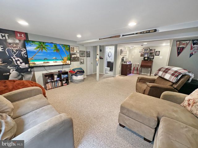 8414 BEDFORD RD, Pasadena, MD 21122