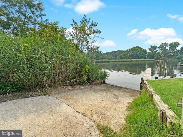 8414 BEDFORD RD, Pasadena, MD 21122