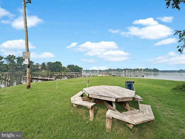8414 BEDFORD RD, Pasadena, MD 21122
