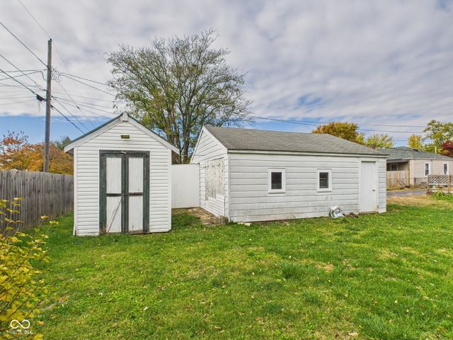 309 E 34th Street, Anderson, IN 46013