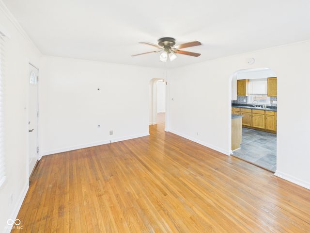 309 E 34th Street, Anderson, IN 46013