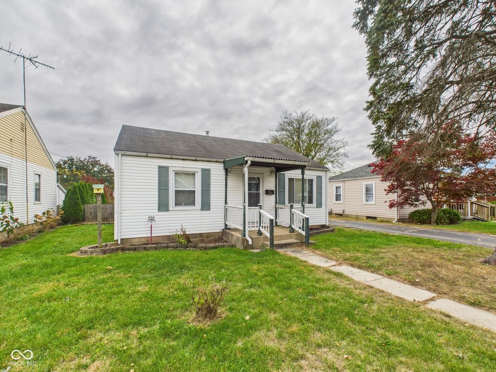 309 E 34th Street, Anderson, IN 46013
