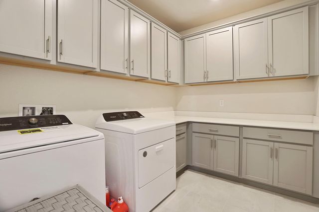 6949 Foraker Dr, Stockton, CA 95219