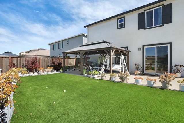 6949 Foraker Dr, Stockton, CA 95219