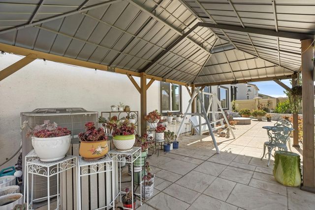 6949 Foraker Dr, Stockton, CA 95219