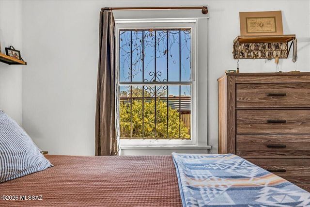 1424 N 5th Avenue, Tucson, AZ 85705