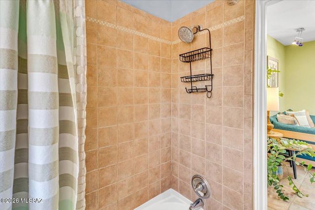 1424 N 5th Avenue, Tucson, AZ 85705