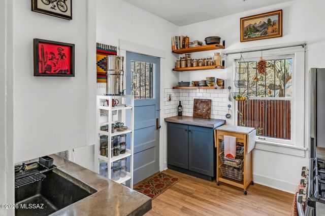 1424 N 5th Avenue, Tucson, AZ 85705