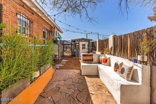 1424 N 5th Avenue, Tucson, AZ 85705