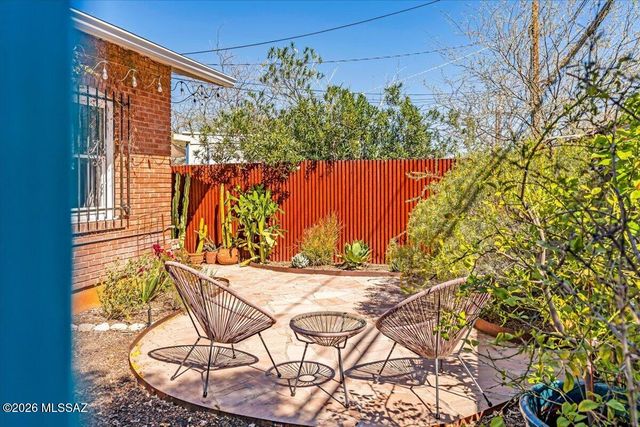 1424 N 5th Avenue, Tucson, AZ 85705