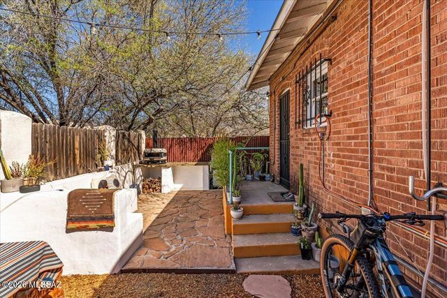 1424 N 5th Avenue, Tucson, AZ 85705