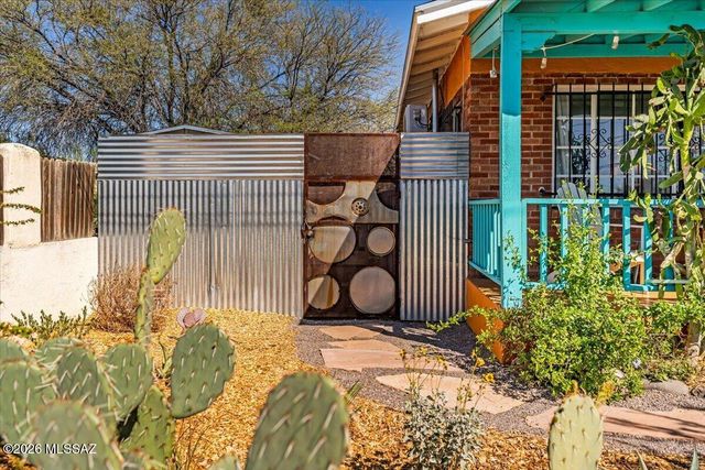 1424 N 5th Avenue, Tucson, AZ 85705