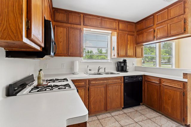 4444 18th Street, Bacliff, TX 77518