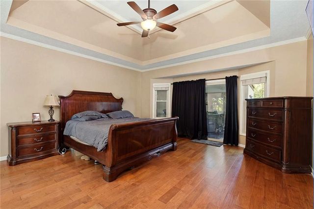 1732 NE 80th Place, Kansas City, MO 64118
