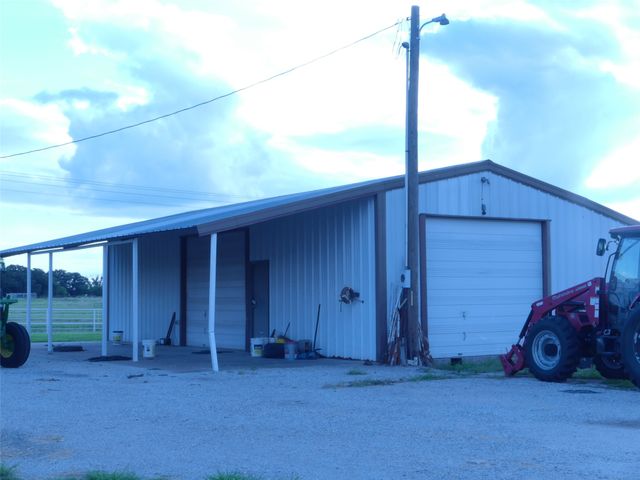 644 Macs Grocery Road, Bowie, TX 76230