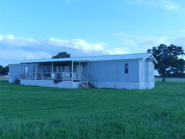 644 Macs Grocery Road, Bowie, TX 76230