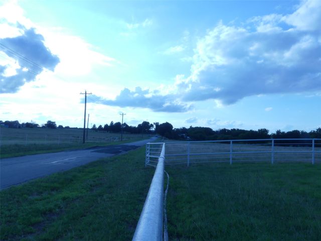644 Macs Grocery Road, Bowie, TX 76230