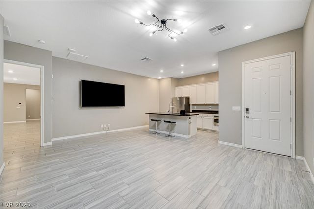 9938 Cambridge Brook Avenue, Las Vegas, NV 89149