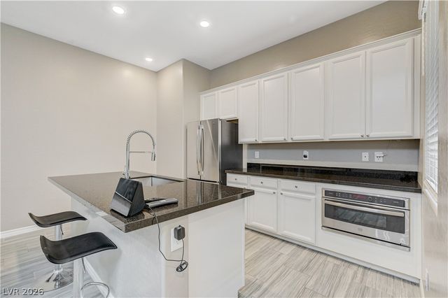 9938 Cambridge Brook Avenue, Las Vegas, NV 89149