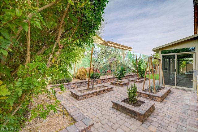 9938 Cambridge Brook Avenue, Las Vegas, NV 89149