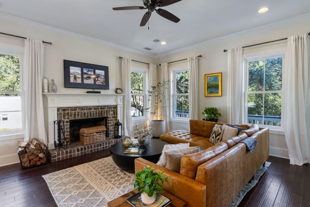 2112 Parkway Drive, Charleston, SC 29412