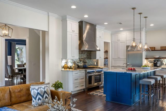 2112 Parkway Drive, Charleston, SC 29412