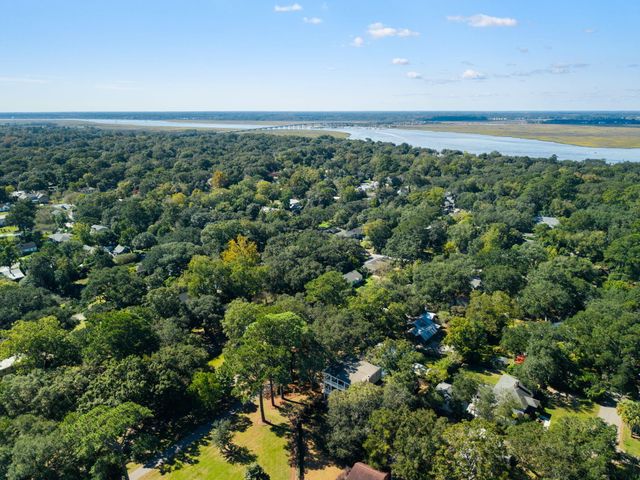 2112 Parkway Drive, Charleston, SC 29412